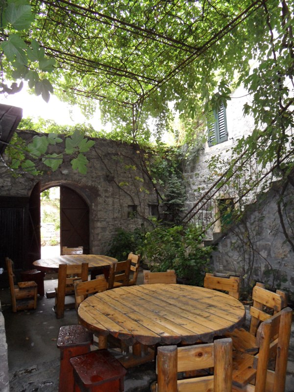 Gornij Humac - konoba Tomić / 276_18 GORNIJ HUMAC - konoba Tomic.JPG 276_18 GORNIJ HUMAC - konoba Tomic.JPG