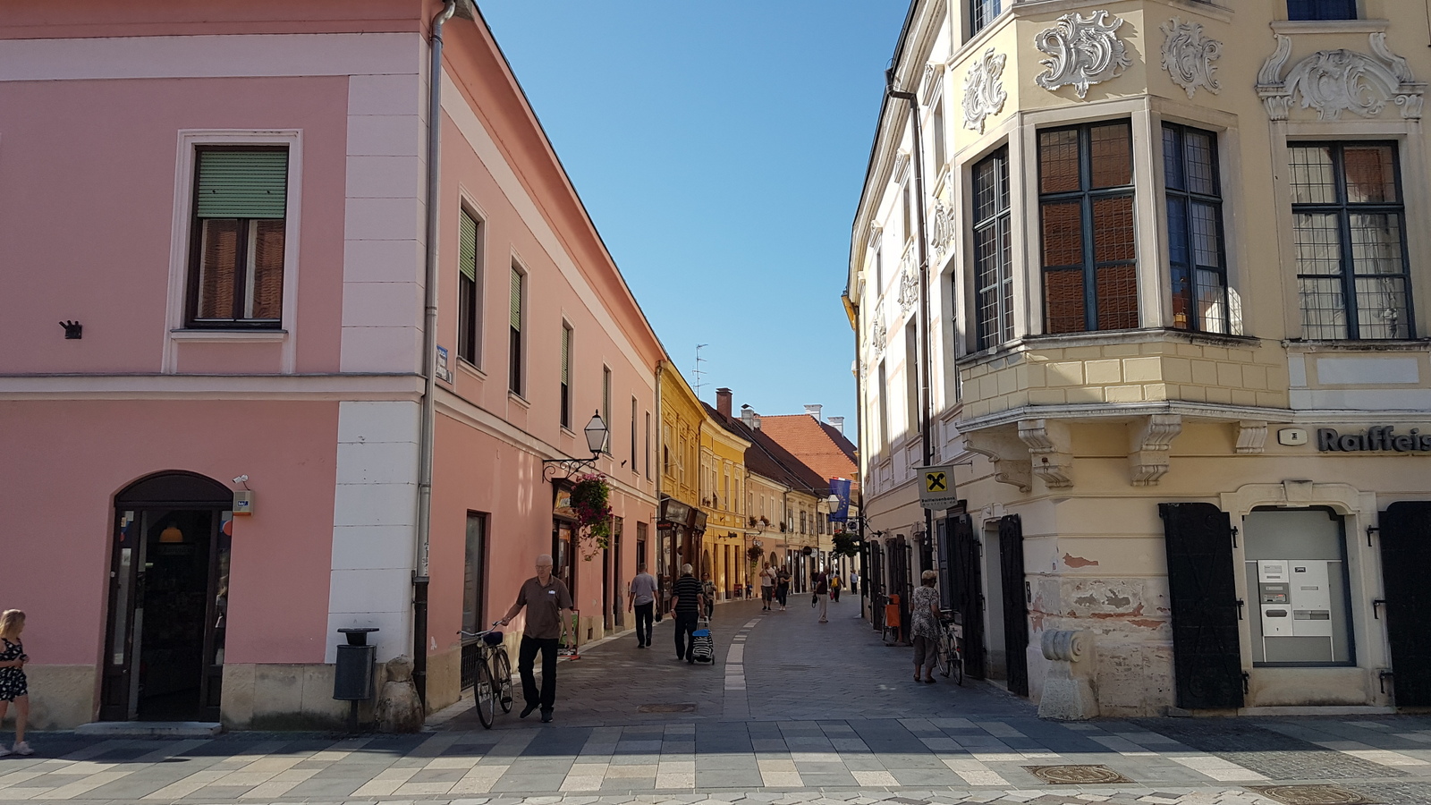 za nami Ul. Ivana Gundulića / 20180710_085915.jpg 20180710_085915.jpg