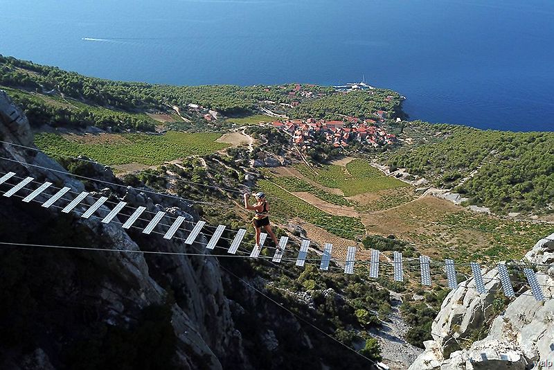 ferrata-hvar-5ccf057141ae9162856150_huge.jpg