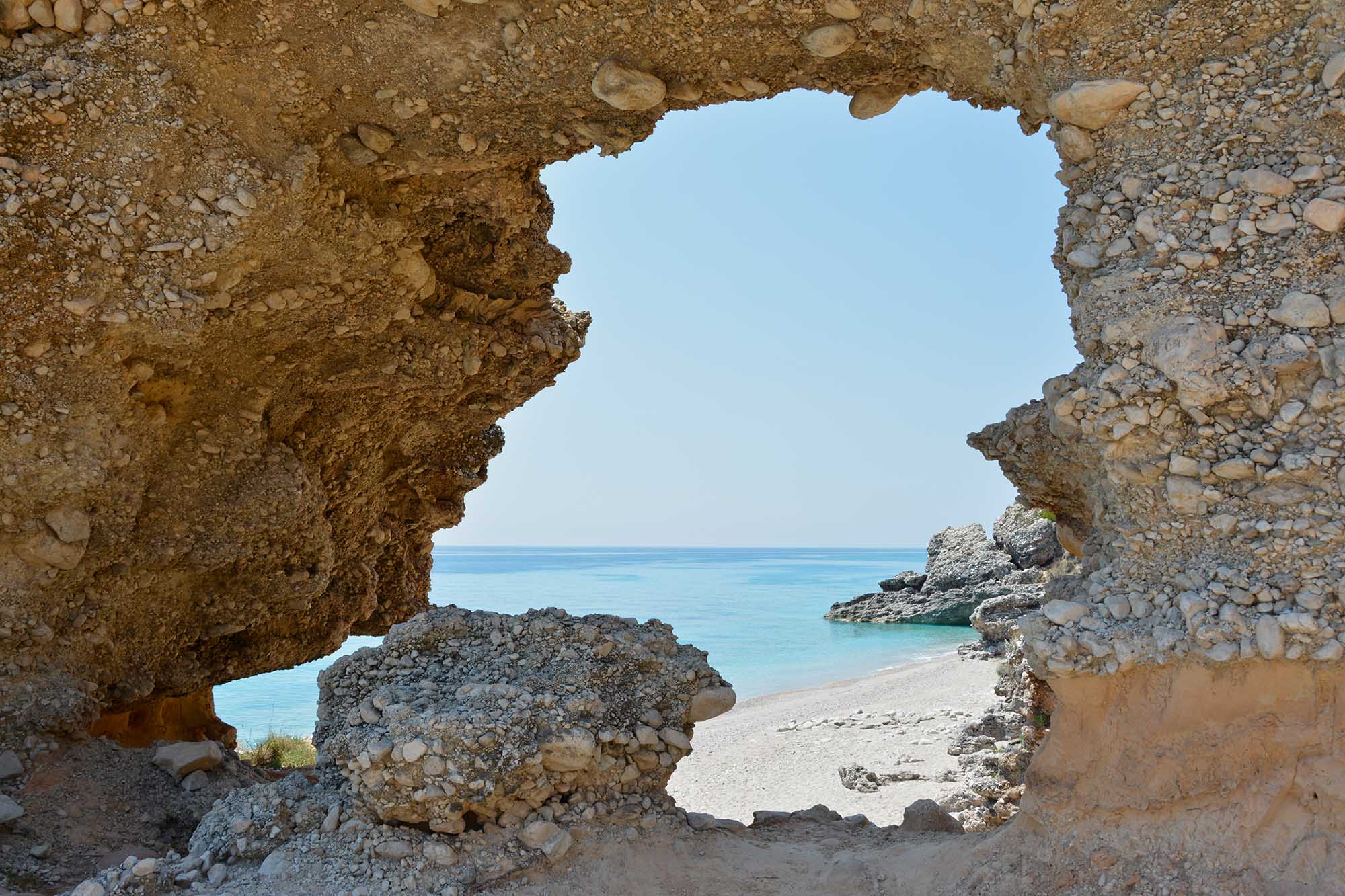 okno skalne na plaży / Dermi okno.jpg Dermi okno.jpg