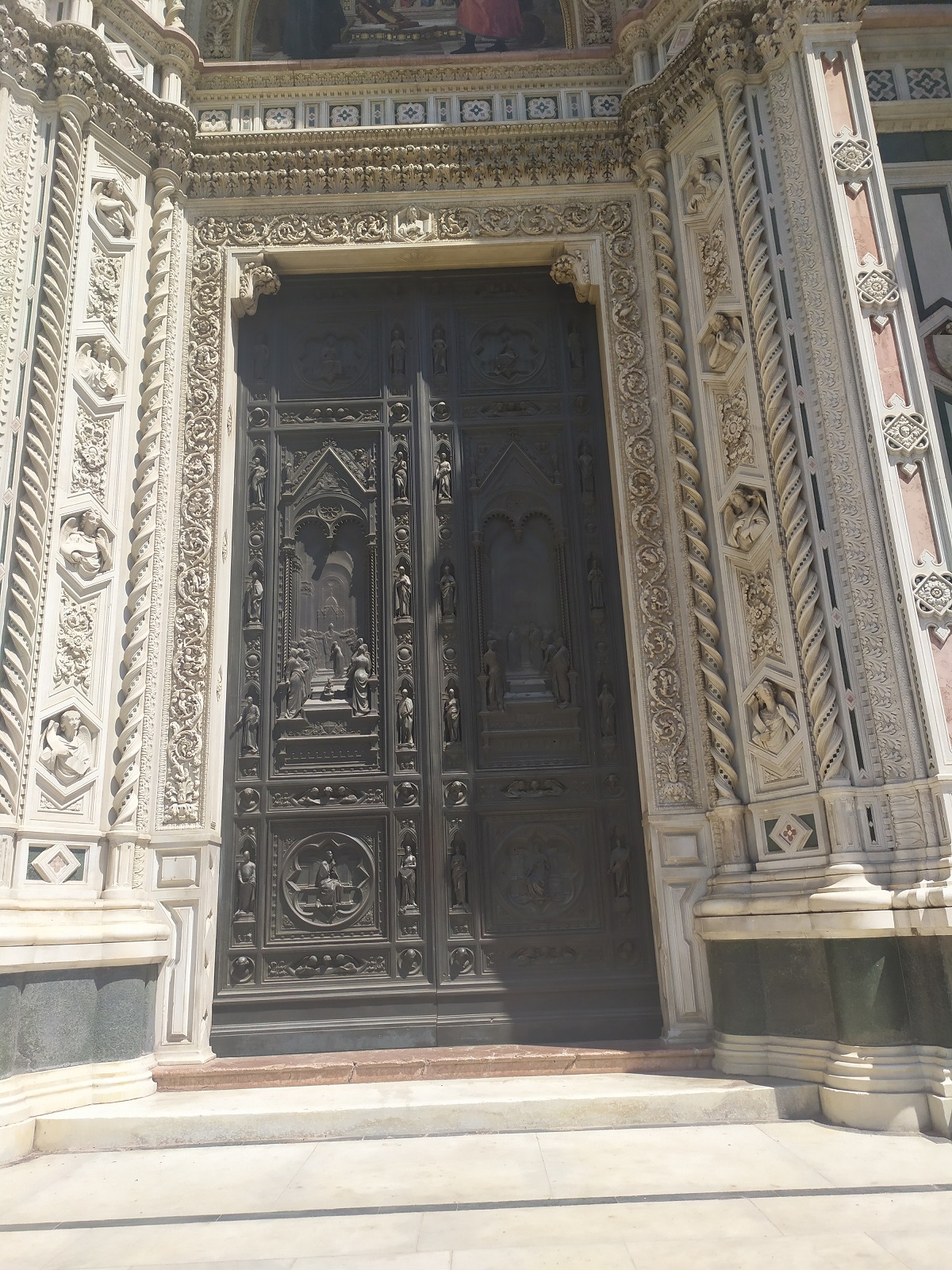 Drzwi Katedry Santa Maria del Fiore zrobione stojąc w kolejce ok 20 minut, wejście bezpłatne / IMG_20220723_143003.jpg IMG_20220723_143003.jpg