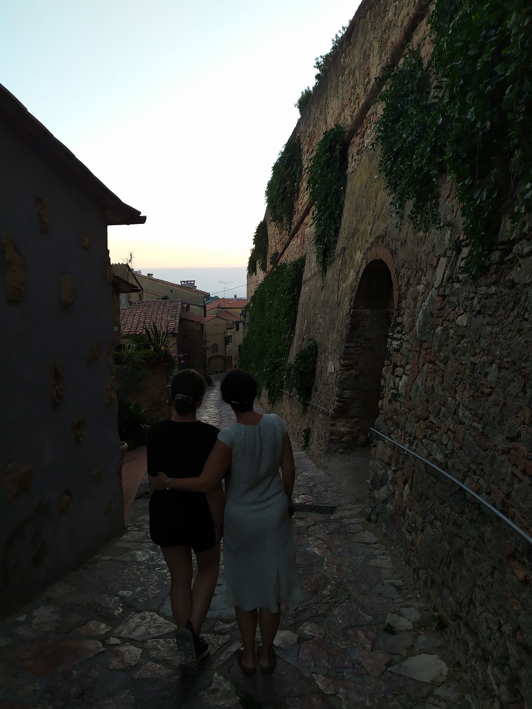 Spacery po Montescudaio / IMG_20220725_204501.jpg IMG_20220725_204501.jpg