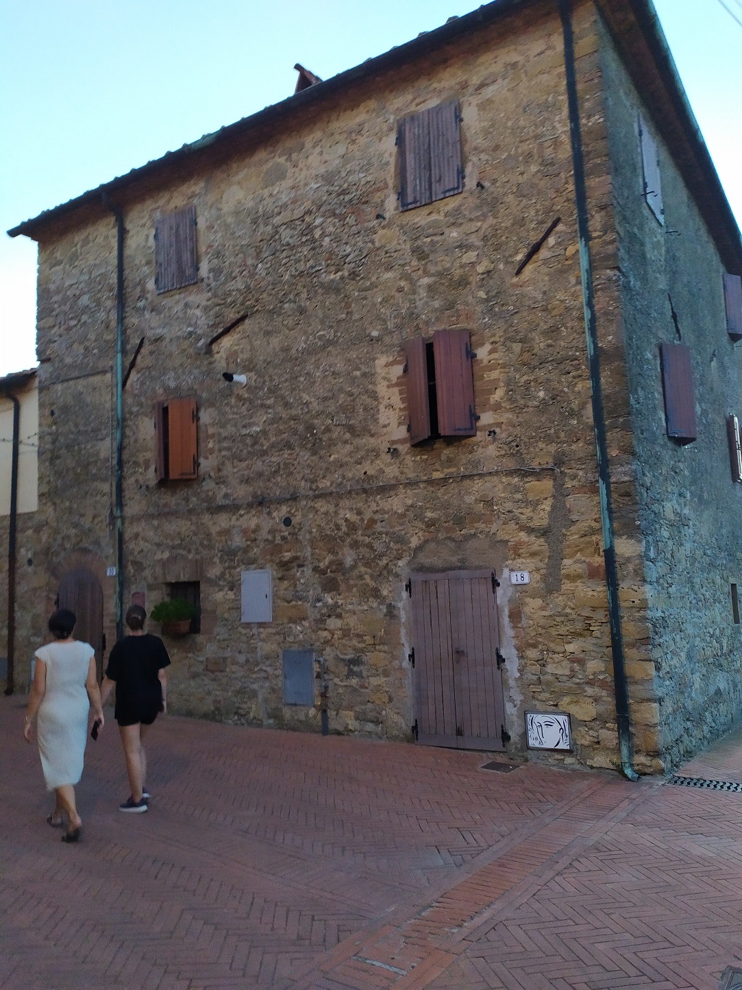 Spacery po Montescudaio / IMG_20220725_205849.jpg IMG_20220725_205849.jpg