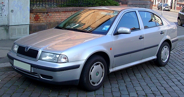 Skoda_Octavia_I_front.jpg