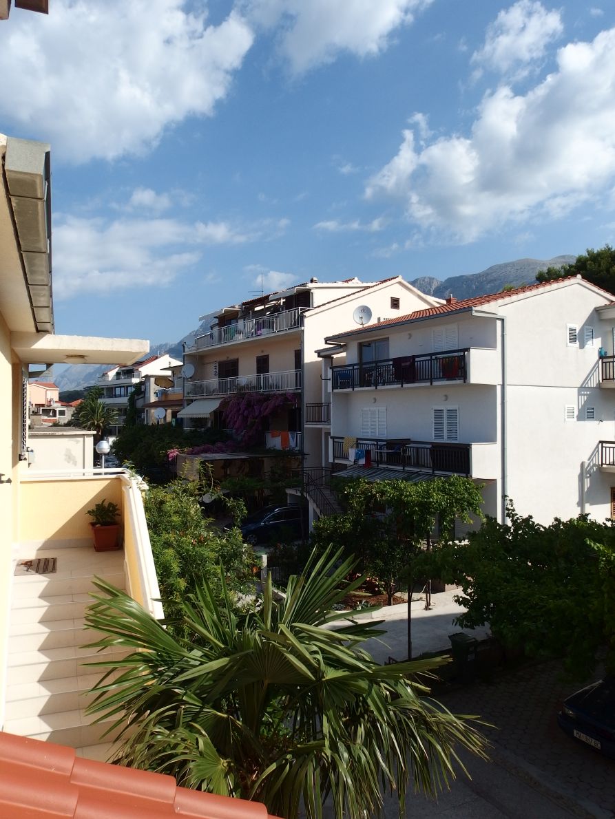 Rzut oka na ulicę Ivana Meštrovića, na której mieści się apartament / P7290078.JPG P7290078.JPG