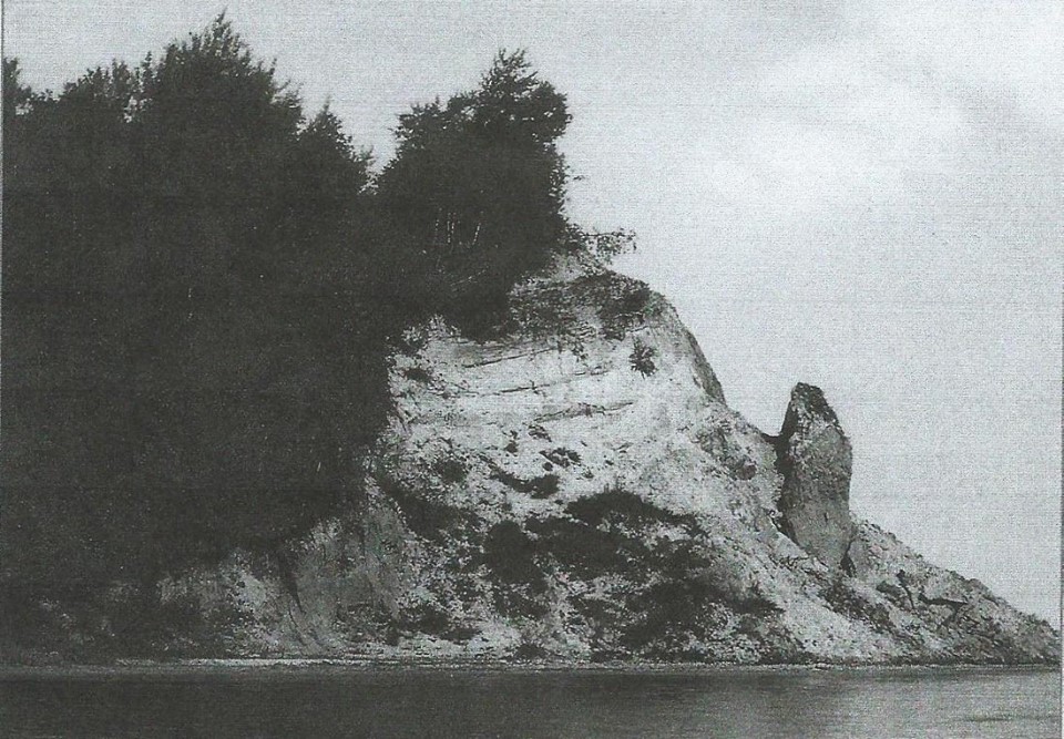 Klif Orłowski w 1879 roku. Najstarsza zachowana fotografia gdyńska. (Ireneusz Dunajski  Gdynia. Życie Miasta).jpg