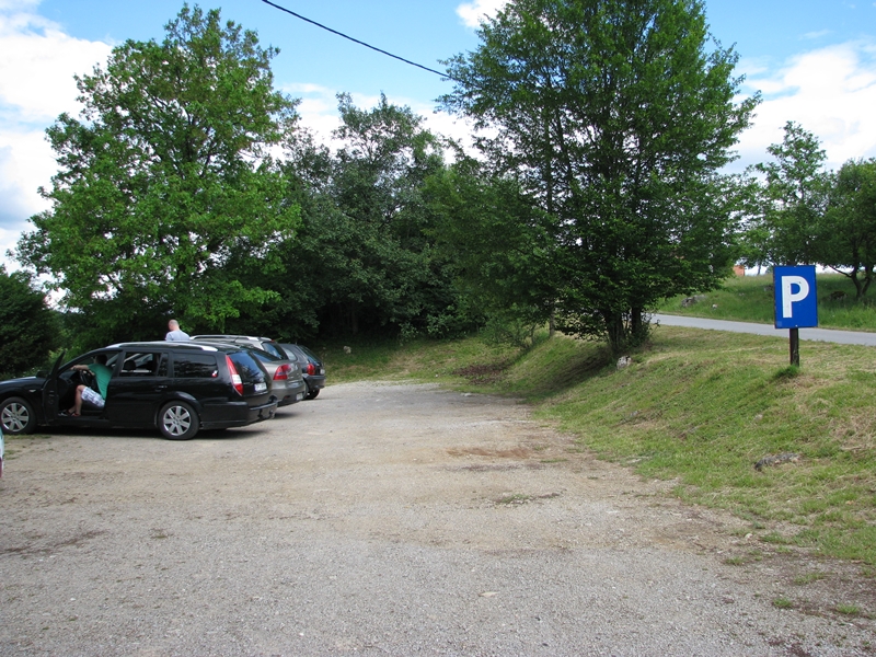 Górny parking / IMG_1516.JPG IMG_1516.JPG