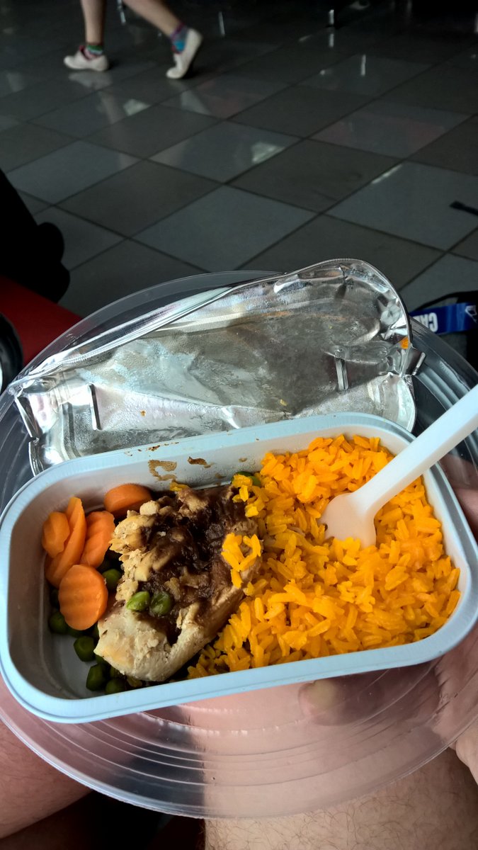 lunch na lotnisku / WP_20160405_14_14_23_Pro__highres.jpg WP_20160405_14_14_23_Pro__highres.jpg