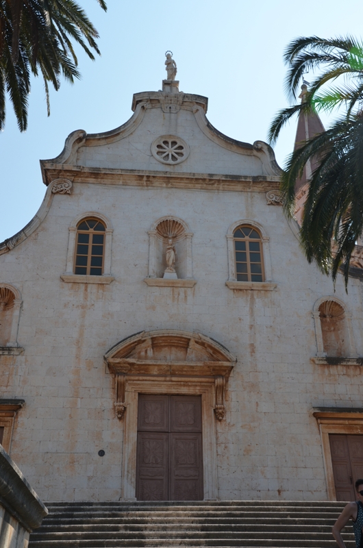 Zniszczony kościól / 24 Milna.JPG 24 Milna.JPG