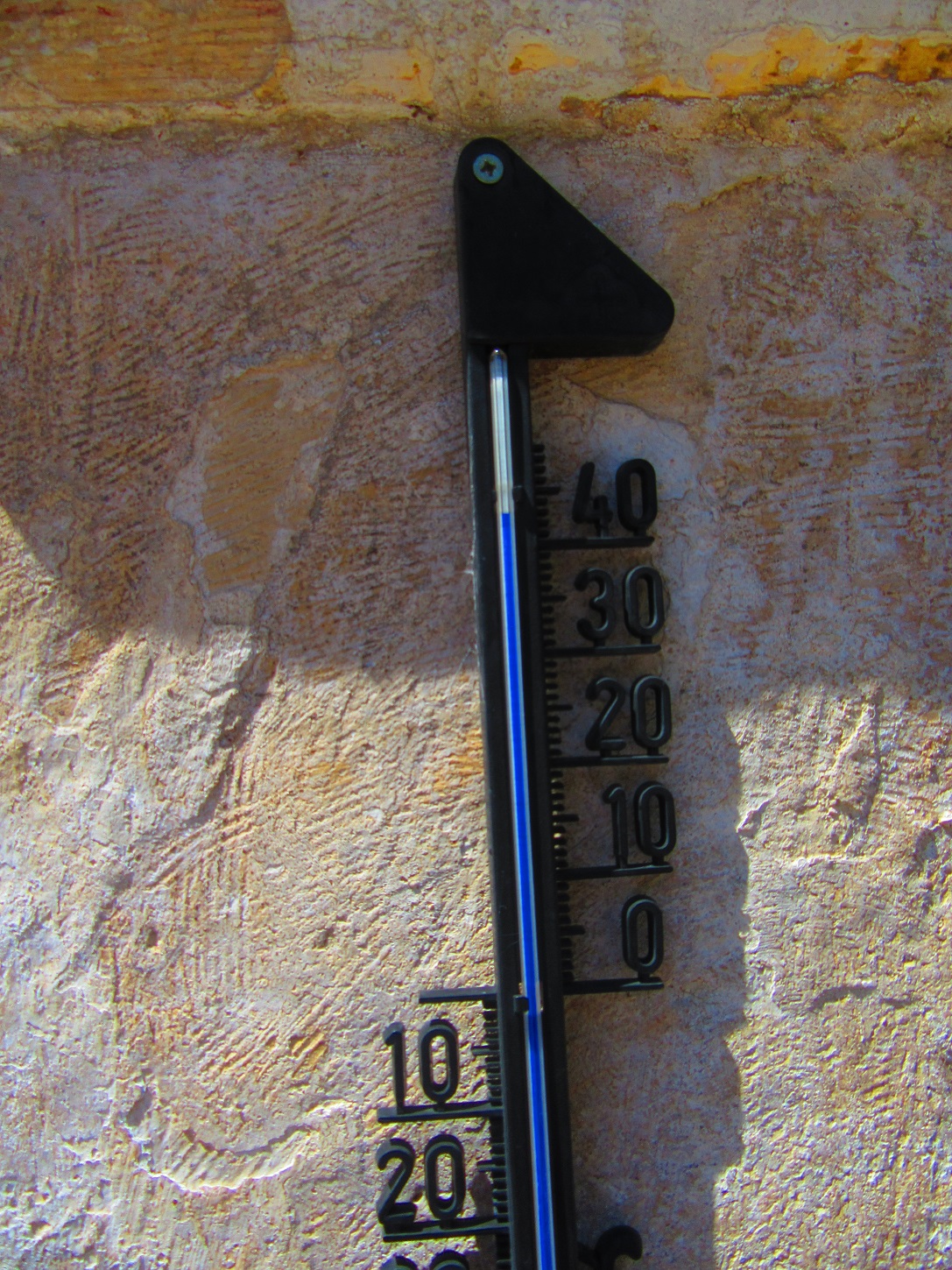 War!Pokazuje w cieniu 43 stopnie! / temperatura zabija.jpg temperatura zabija.jpg