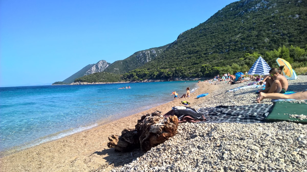 Drobne kamyczki, bliżej wody żwirek. / 10.jpg 10.jpg