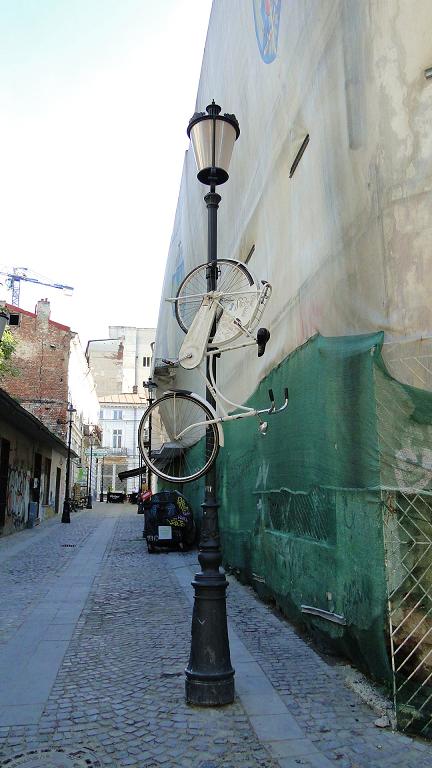 dziwnie tu parkują;) / DSC05270.JPG DSC05270.JPG