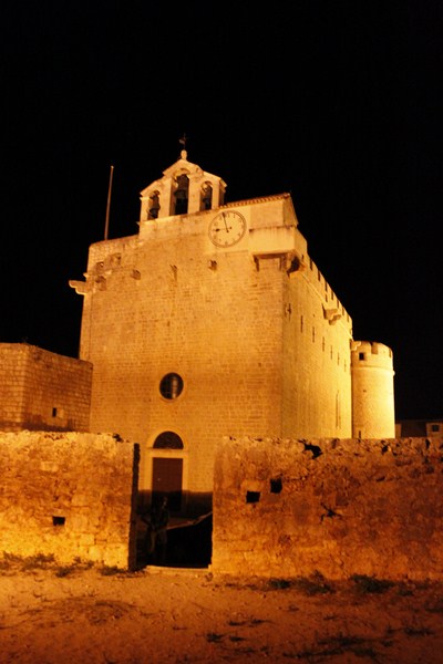 Nad miastem góruje sobie. / _MG_0600 (Kopiowanie) (2).JPG _MG_0600 (Kopiowanie) (2).JPG