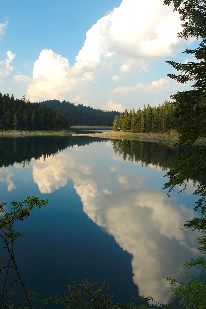 Crno jezero.jpg